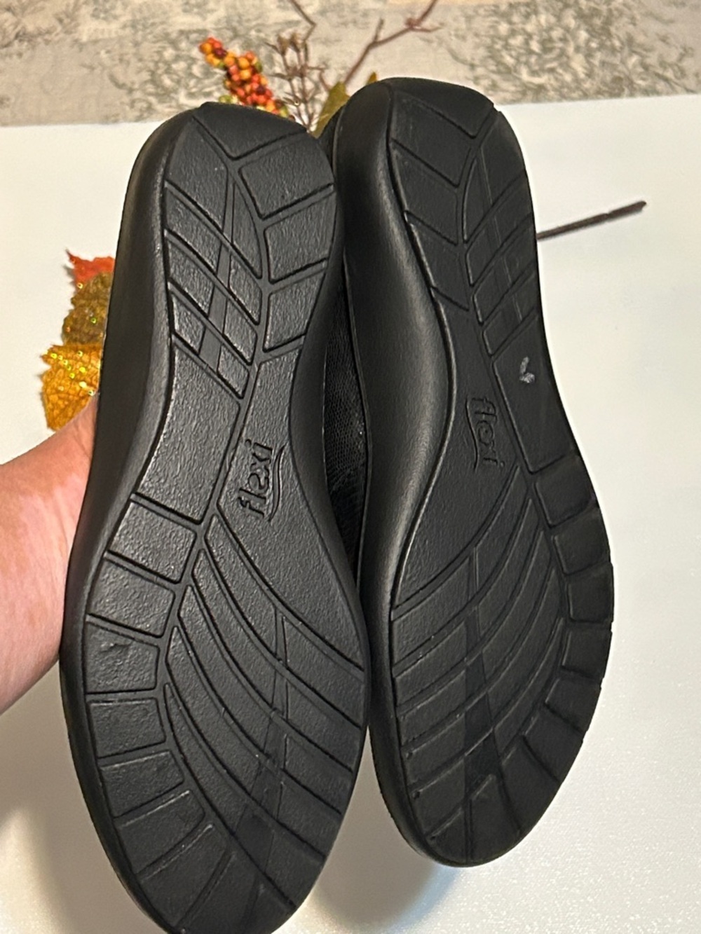 Flexi Black Textured Slip-On Loafers for Women - Picture 3 of 3